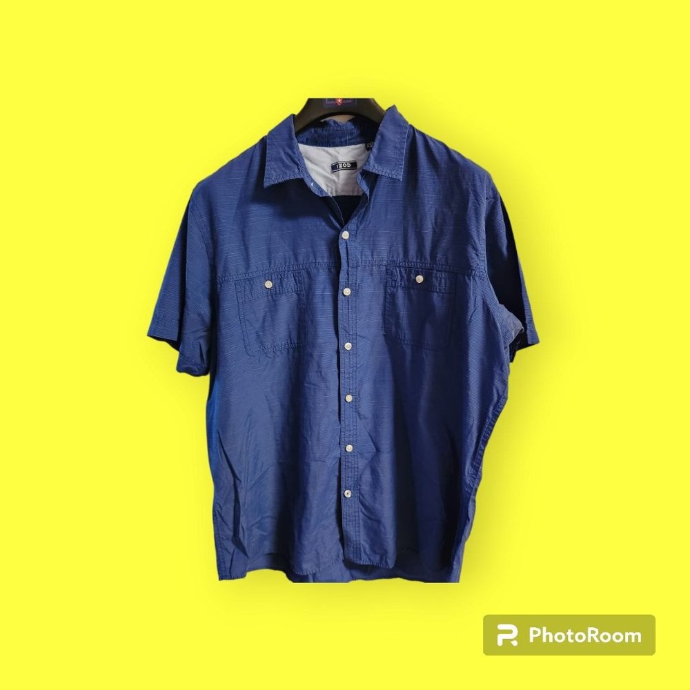 Men's Izod Button Front Shirt Size XL Blue Breast Pockets Short Sleeves EUC